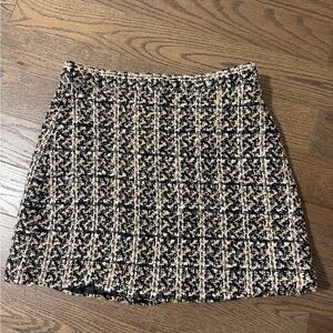 Chic Tweed Mini Skirt